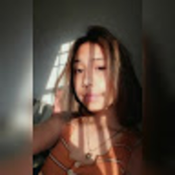 Meet your Posher, Isel - Picture 1 of 1